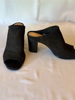 Nurture by Lamaze Black Woven Peep-Toe Block Heel Mules Sz 9